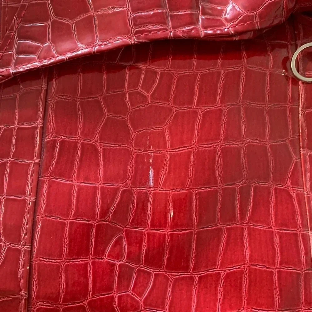 WALT Disney World Disneyland Resort Red Croc Pattern XL Tote Bag Purse M…